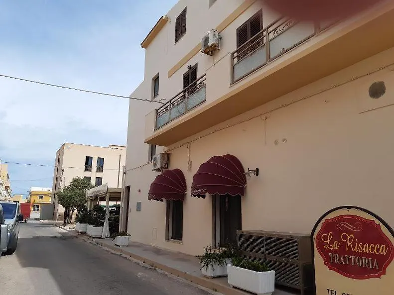 Apartment Appartamenti La Risacca Lampedusa